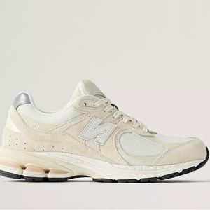 Brand New 220R new balance shoes
